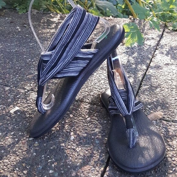 Sanuk | Ankle wrap sandal - Picture 3 of 7